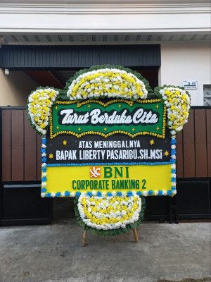 Papan Bunga Duka di Sooko